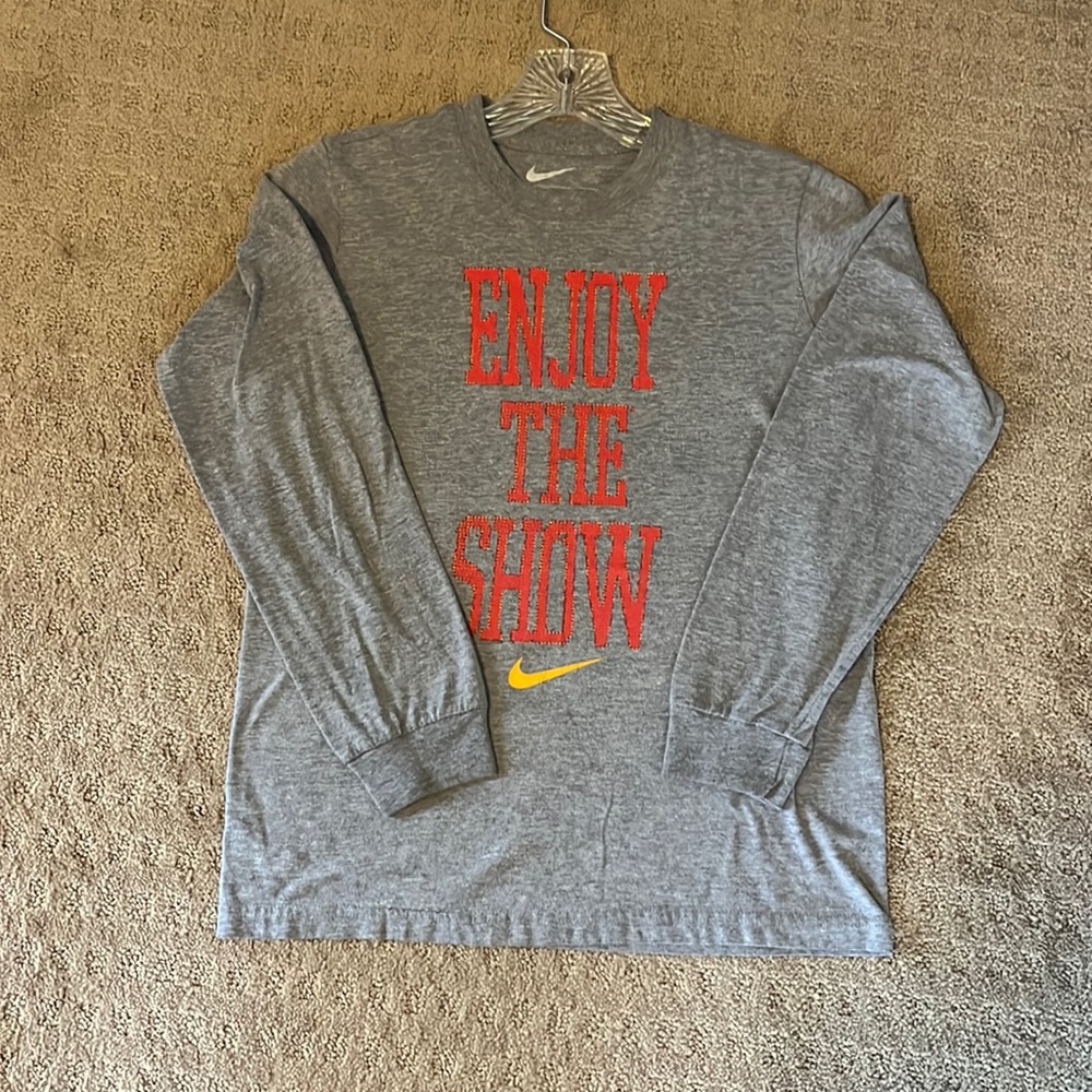Nike long sleeve tee shirt